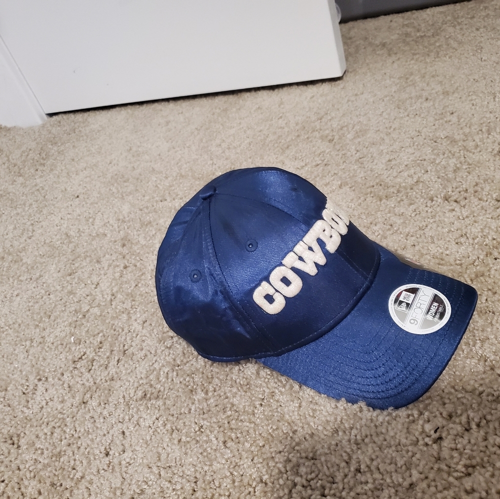 Cowboys Hat - Picture 2 of 4